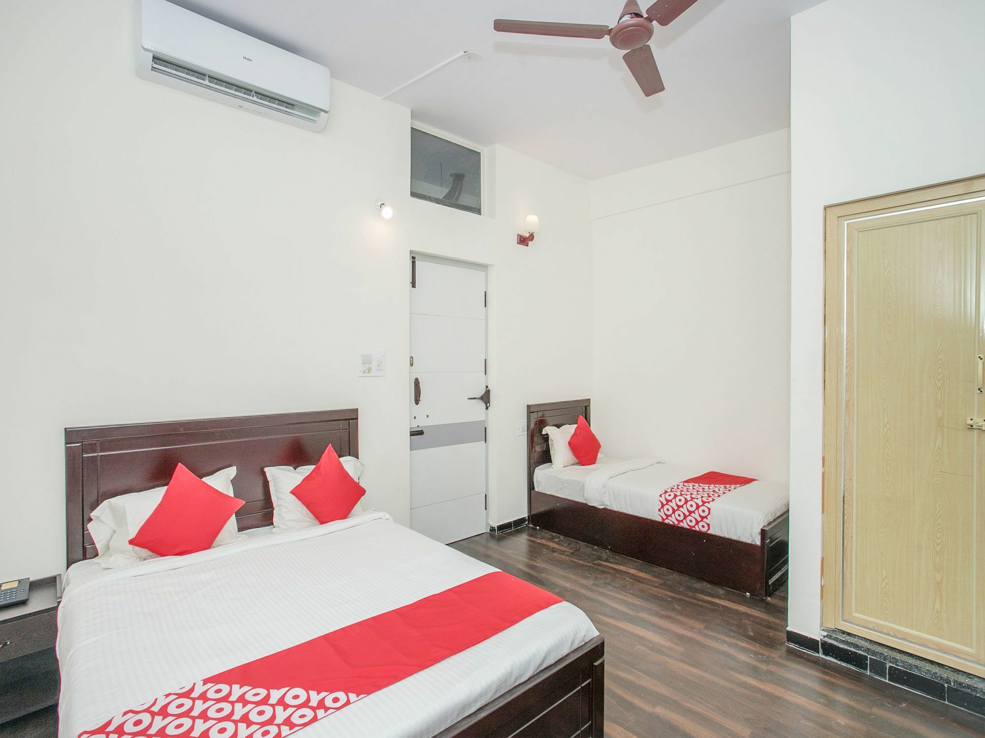 Hotel Oyo 14430 Sunshine Grand à Bangalore Extérieur photo