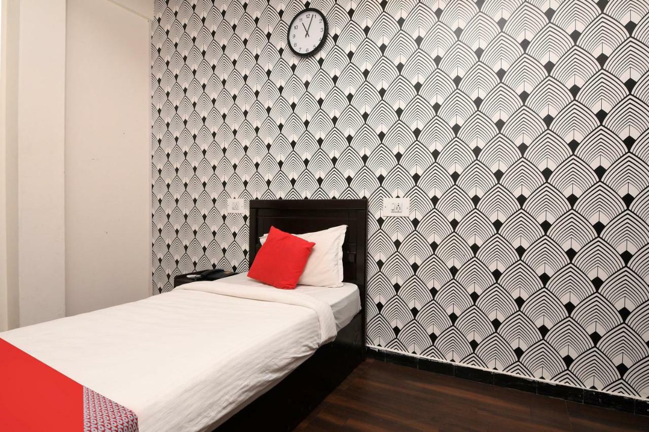 Hotel Oyo 14430 Sunshine Grand à Bangalore Extérieur photo